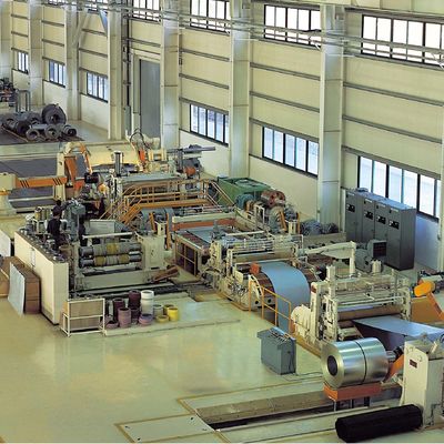 28 Tコイル重量 ローリングを平ら化するシーリングマシンと鋼コイル切断ライン