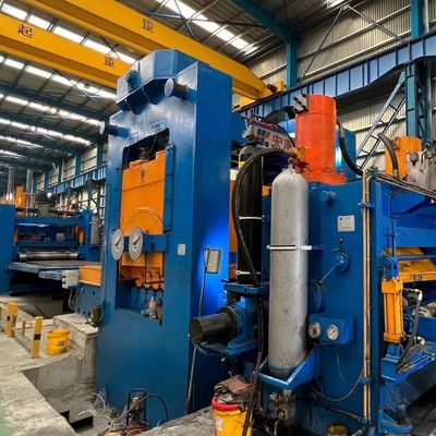 中核部品PLCと切断速度0~20m/minの鋼板切削機