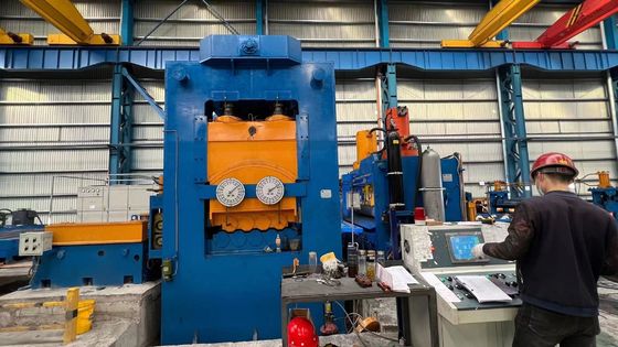 鋼のコイルを平ら化し,平ら化する回風機