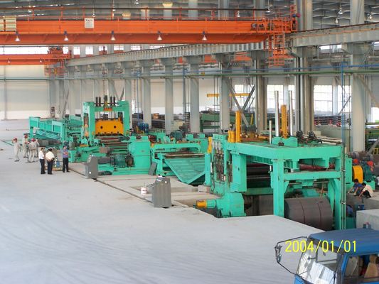 切断可能なプレートのための鋼コイル解巻平準化切削機器 長さ500~9000mm