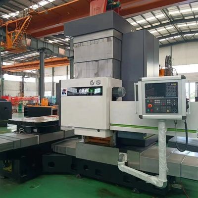 正確なCNC掘削機 900mmのテーブル移動Yと600mmの移動W軸