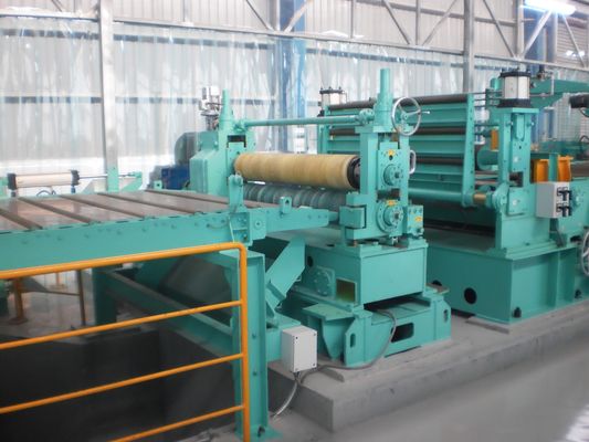 0~30m/minの切断速度を持つ金属コイル解巻平面化移動シール組立ライン