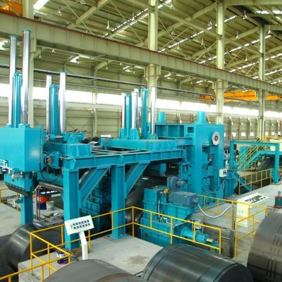 1-13mm 材料厚さ メタルシート 解巻と平ら化シェーリング生産ライン