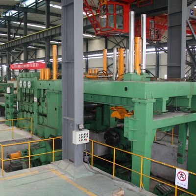 操作しやすい鋼コイル解巻機と鋼加工のための長さに切断ライン